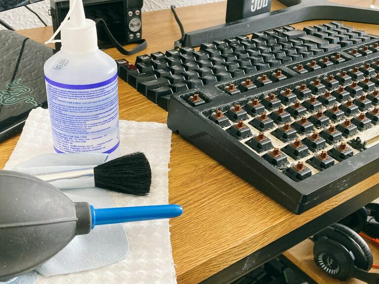 How to Clean Your Phone and Keyboard Safely and Effectively